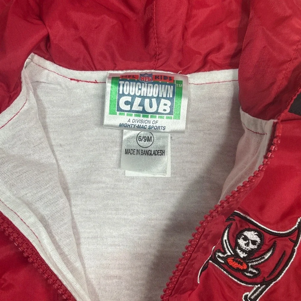 Tampa Bay Buccaneers Red Black Hooded Jumpsuit Romper Vintage NFL Infant 6/9M